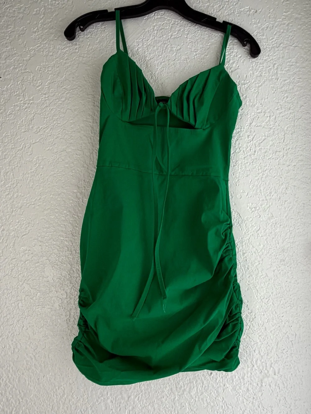 PrettyLittleThing Green Ruched Cut-Out Mini Dress Like New - US 2